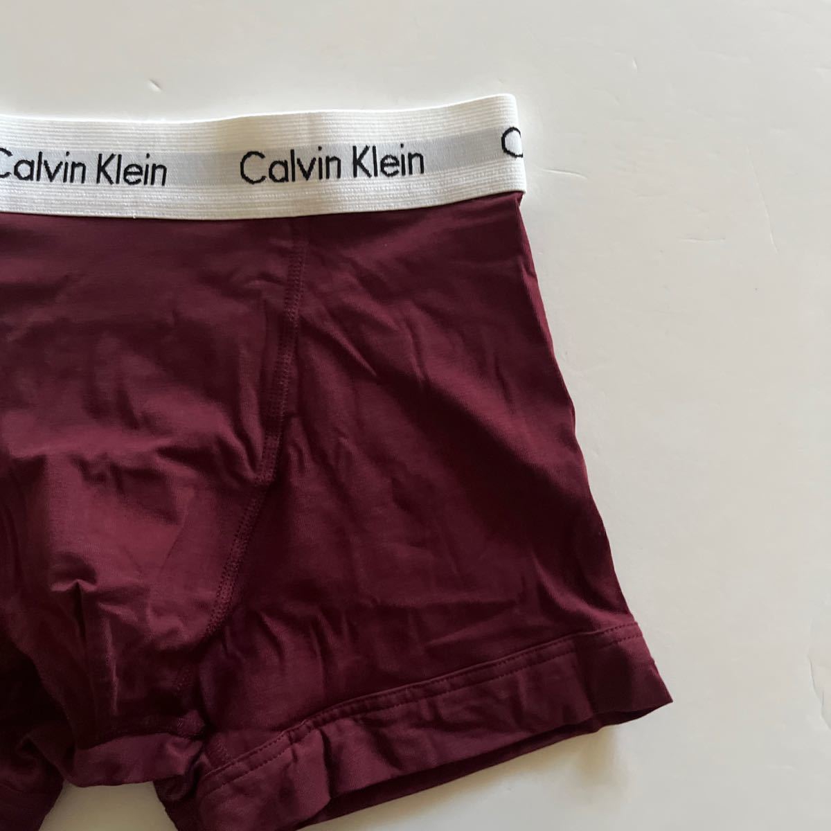 Calvin klein カルバンクライン メンズボクサー　S(XS) ダークレッド　ボクサーパンツ　メンズインナー　男性ボクサー　男性下着　筋肉男子_画像2