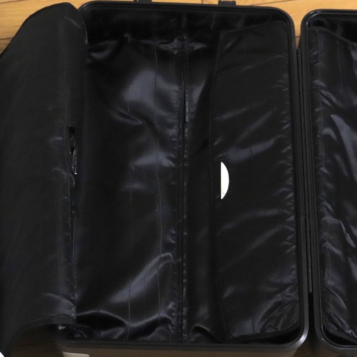 ゼロハリバートン　アルミ　スーツケース　ZR21　ブラック　黒_画像9