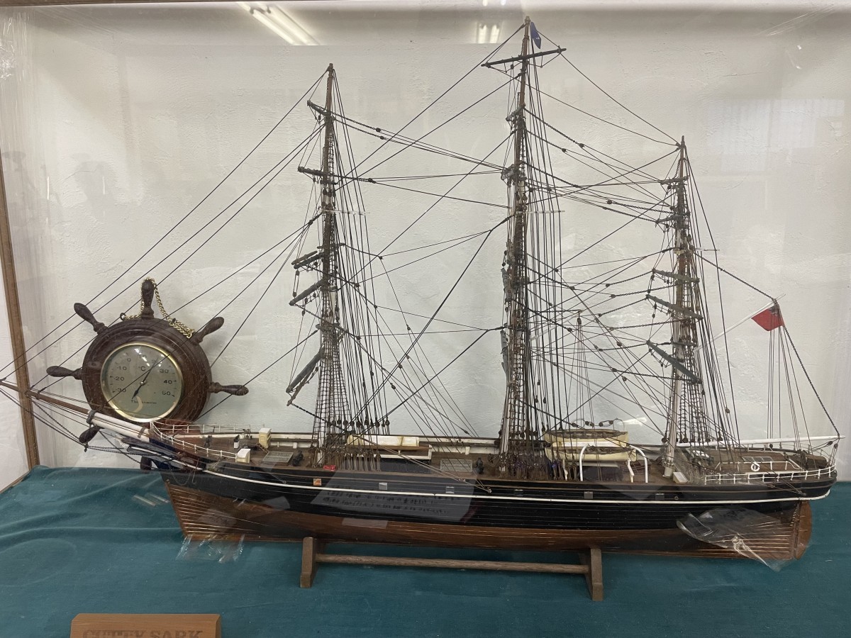 大迫力! 完成品 CUTTY SARK カティーサーク 木製帆船 船 模型 1/100スケール 全長約80cm ティー 羊毛 クリッパー_画像2