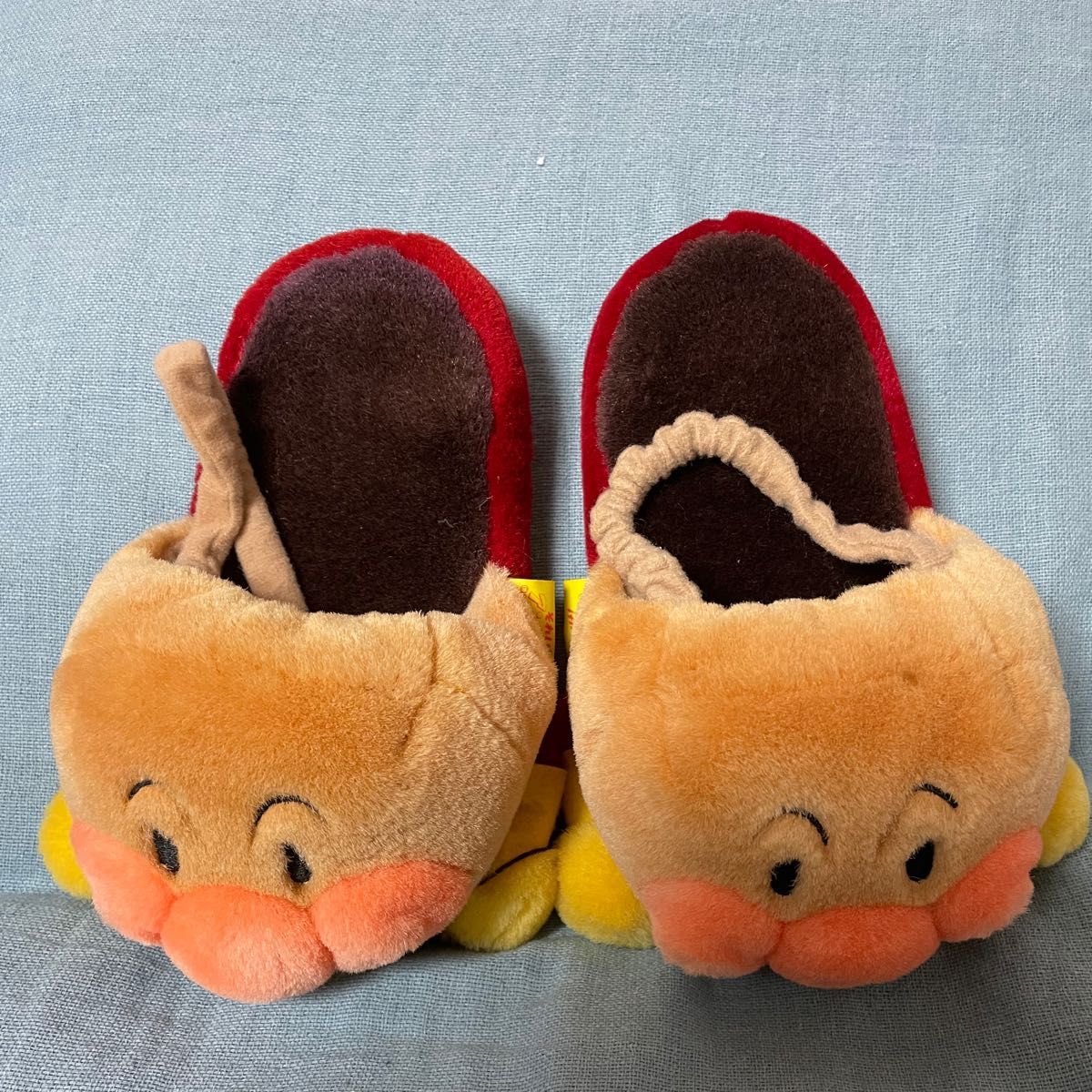 アンパンマン　スリッパ　子供用　2点【中古品】　&  ハンカチ【未使用品】