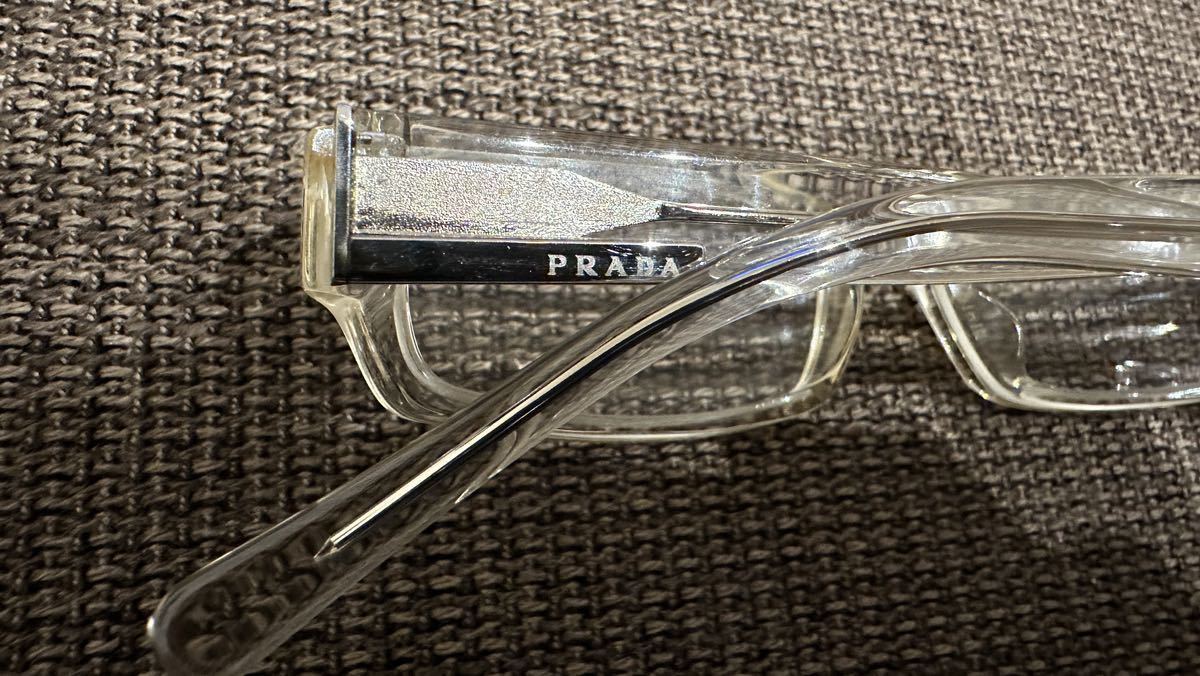 プラダ PRADA メガネ メガネフレーム クリアカラー サイズは小さ目 ケース付き 中古 おしゃれ_画像4