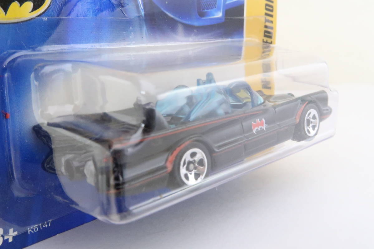 Hot-Wheels 2007 FIRST EDITION TV BATMOBILE BATMAN バットモービル 未開封 1/64? ヨコ_画像4