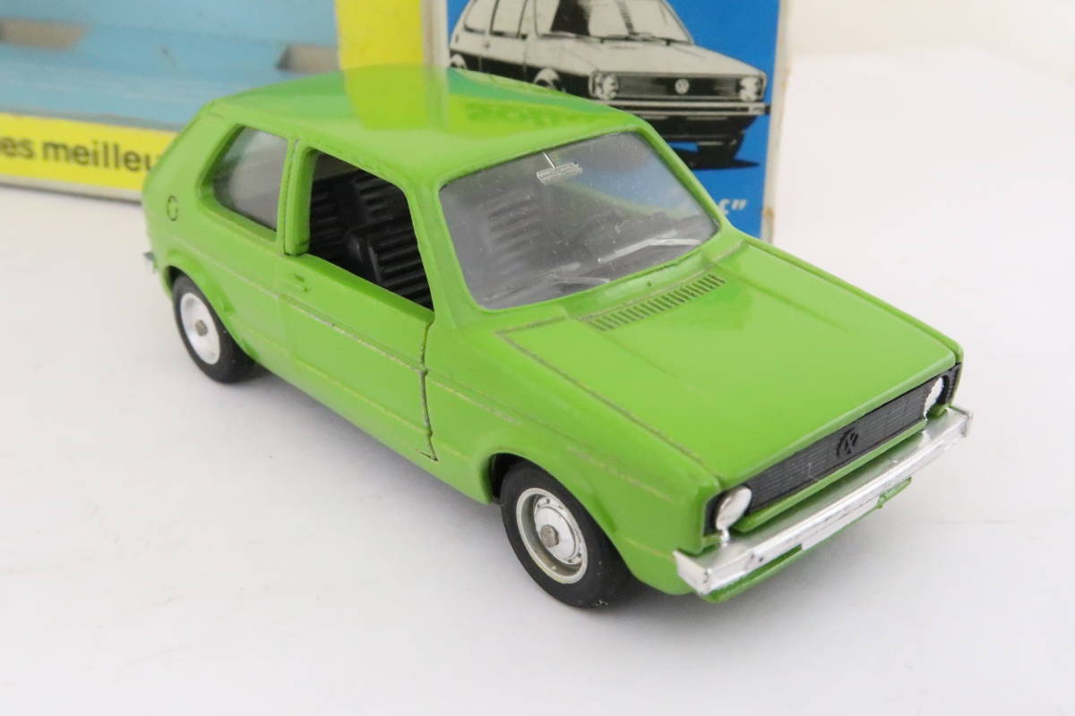 solido VW volkswagen golf ワーゲン ゴルフ 黄緑 箱付 1/43 フランス製 クレ_画像3