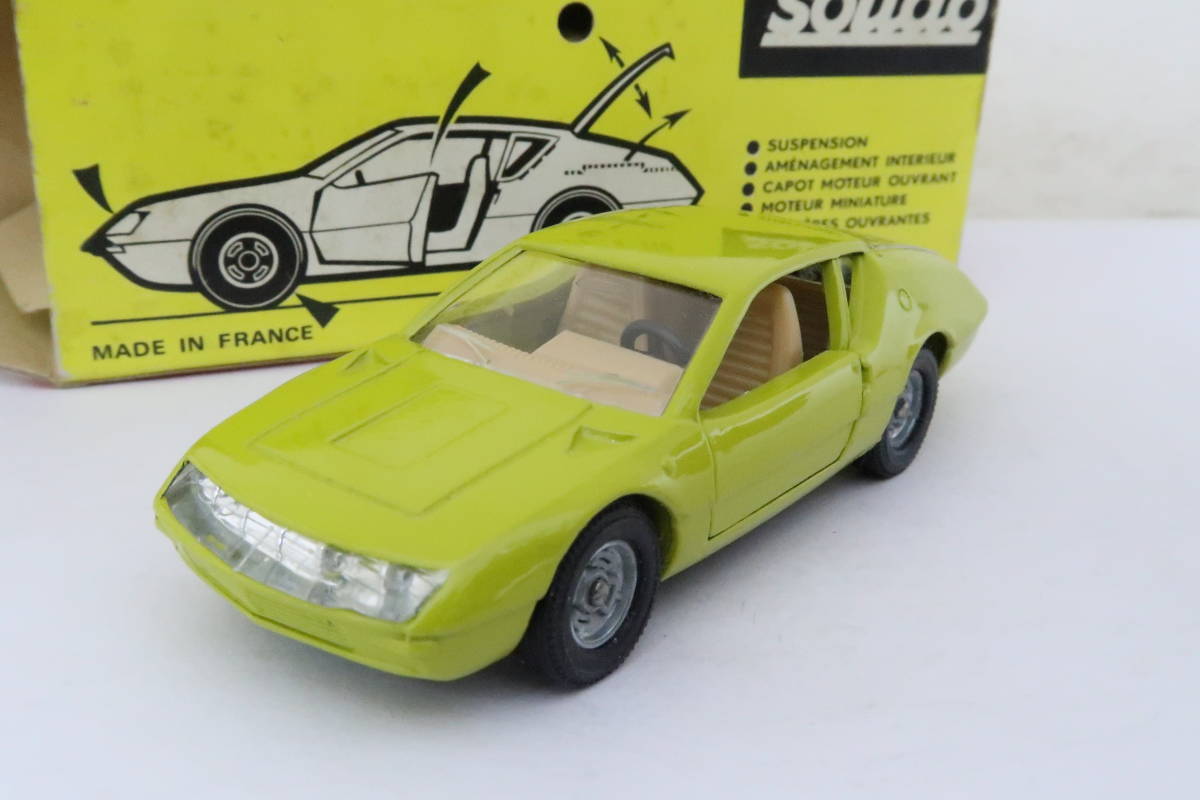 solido ALPINE RENAULT A310 黄緑 アルピーヌルノー 箱付 1/43 フランス製 イイレ _画像1