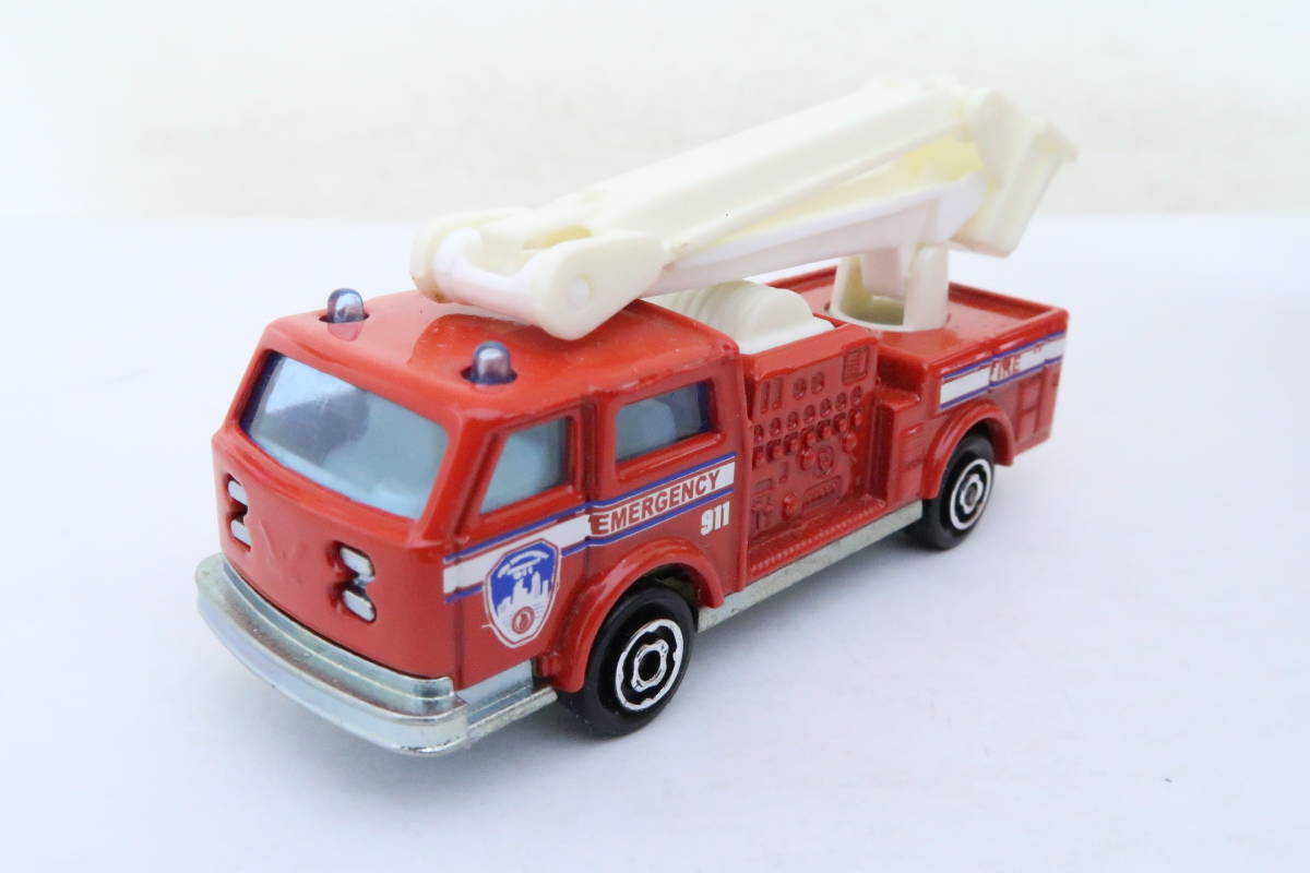 majorette EMERGENCY POMPIERS 消防車 箱無 1/100 コレ_画像1