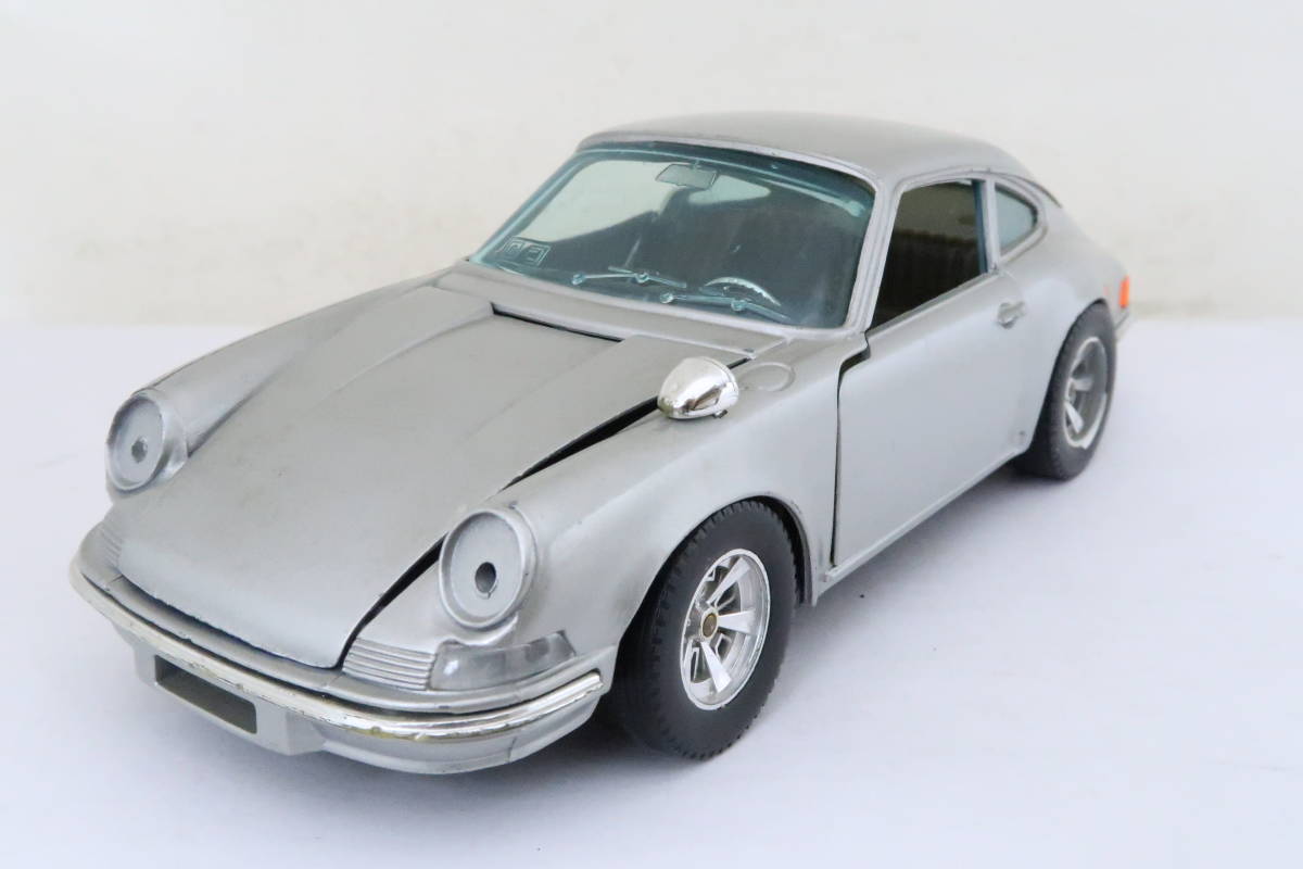 MARTOYS PORSCHE 911 ポルシェ 箱無 欠品 難有 1/24 イタリア製 ニサレ_フロントチリ合っていません