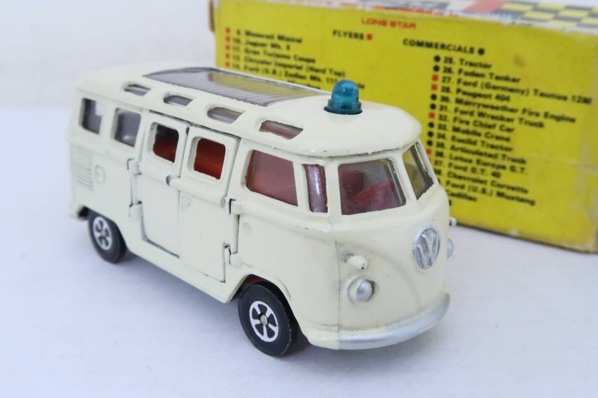 LONE STAR VW VOLKSWAGEN AMBULANCE ワーゲン 救急車 新ホイール 透明窓 箱付 1/59 イギリス製 コレ_画像3