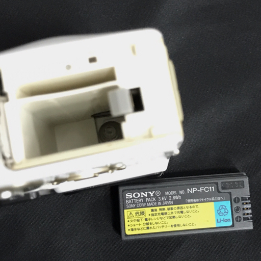 SONY Cyber-shot DSC-P8 6-18mm 1:2-5.2 コンパクトデジタルカメラ_画像4