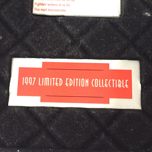 1円 ジッポー オイルライター 喫煙具 65周年記念 1932-1997 Limited Edition 約5.5×3.8cm 缶ケース付き ZIPPO_画像6