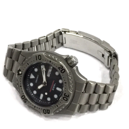 セイコー プロフェッショナル 200M ダイバー クォーツ 腕時計 7C43-6A10 黒文字盤 チタン メンズ 稼働品 SEIKO_画像5
