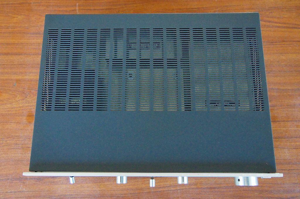 動作品 SONY ソニー 最高級モデル FMチューナー『ST-5000F』当時定価 98,000円 ＦM専用最高級チューナー 状態良好_画像2