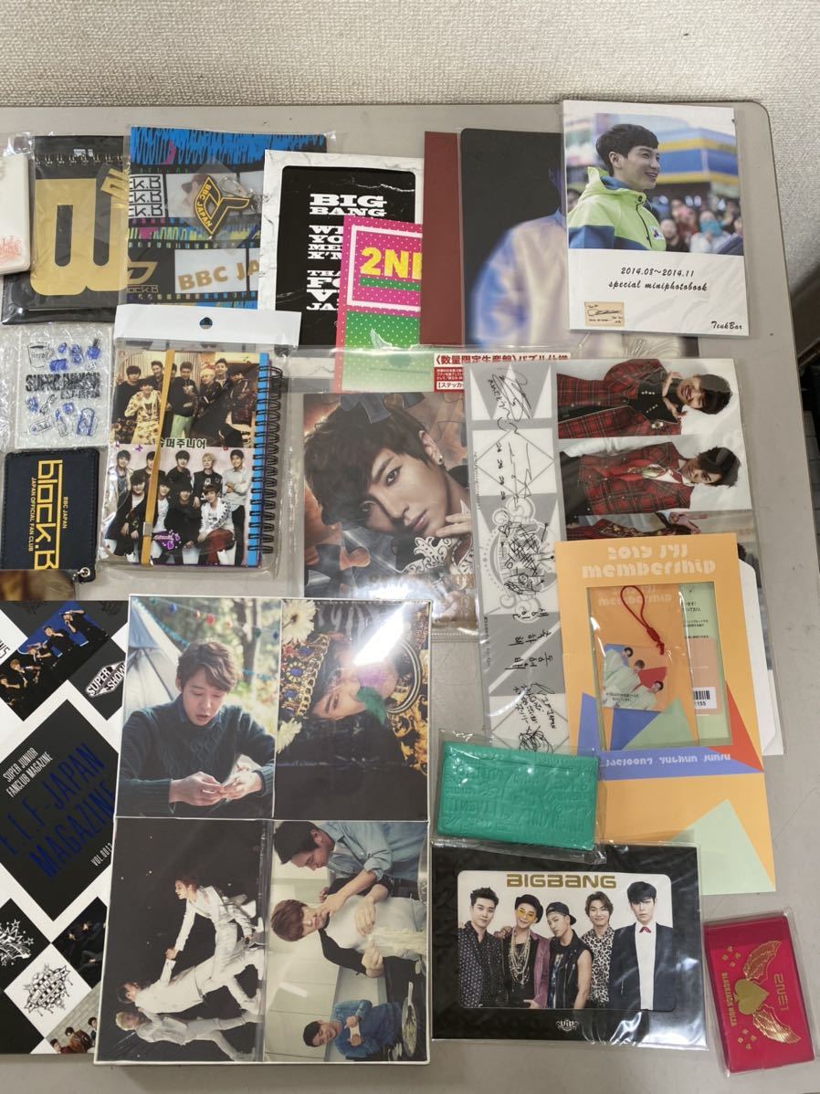 a*★中古品　韓流 SHINEE BIGBANG EXO 東方神起 2NE1 SUPERJUNOR 他 ペンライト うちわ 等 グッズセット 大量 まとめ売り K-pop★_画像7