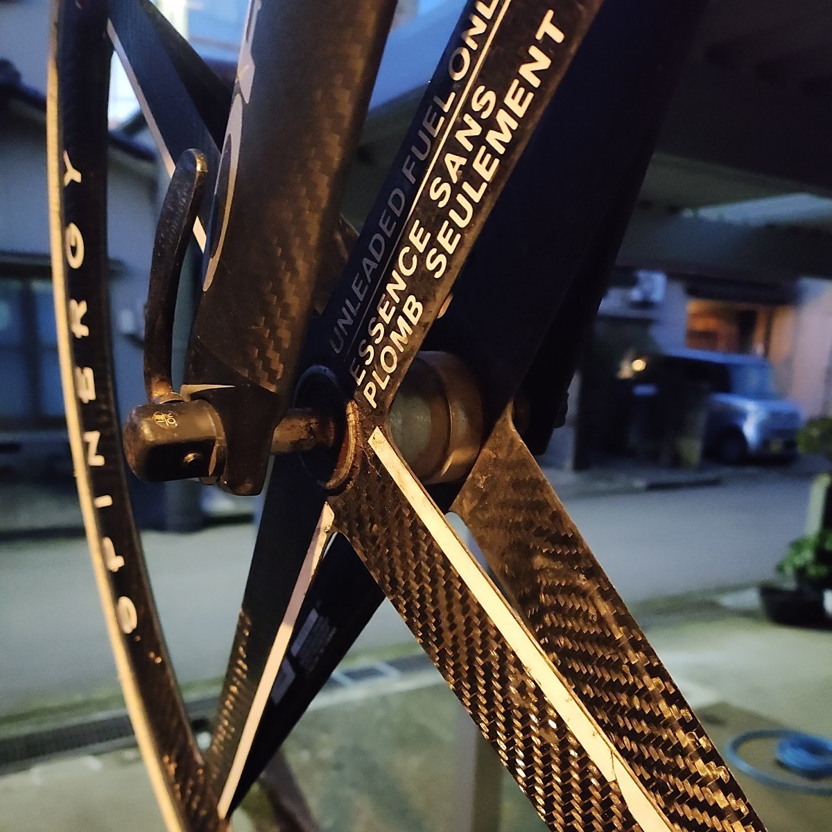 スピナジーREV-X SPINERGY 700c クリンチャー前後セット バランス取り修復済み カーボンバトンホイール シマノフリー レヴXレブX_画像4