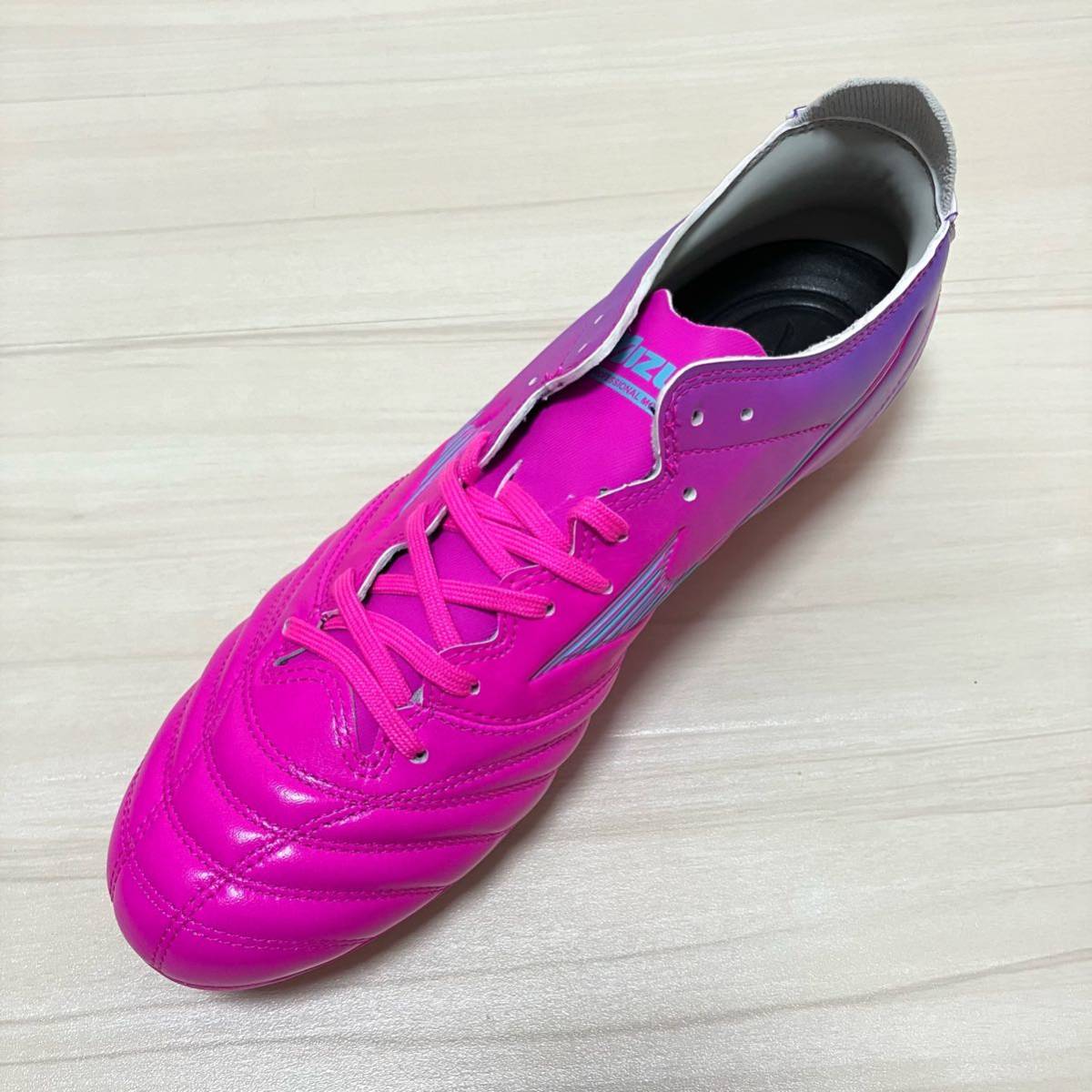 日本未発売 MIZUNO ミズノ モレリアネオ3 プロ AG 25 5cm ピンク 日本未発売 MIZUNO ミズノ モレリアネオ3 プロ AG 25 5cm ピンク