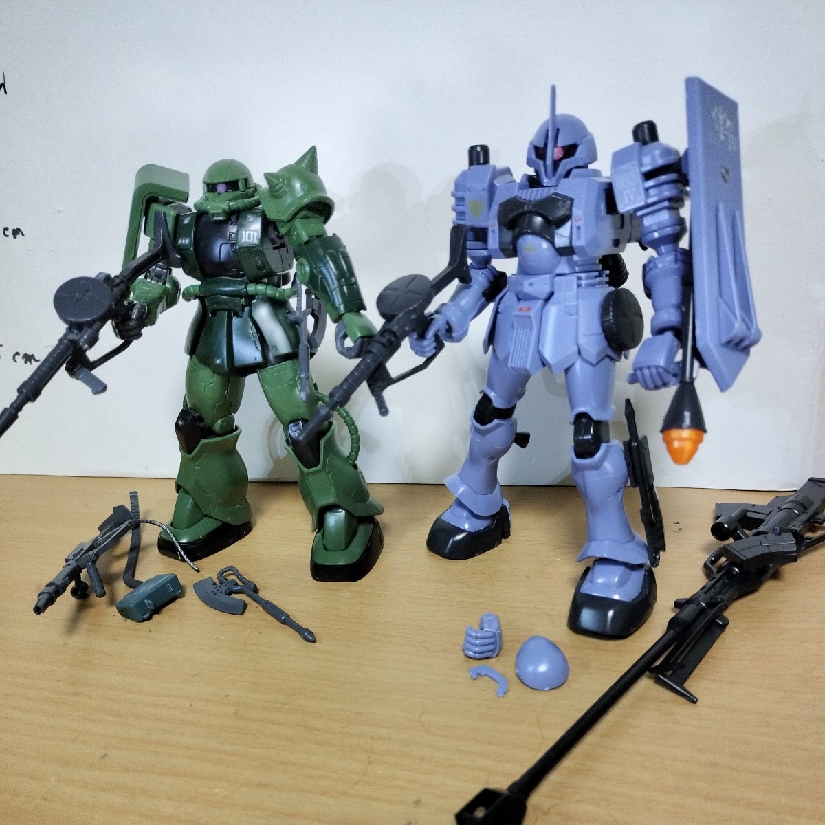 HGUC 1/144 ガンダム ジ・オリジン ザクⅡ C型 ヅダ 完成品 シャア・アズナブル専用 ガンプラ ジャンク HG ザク MSイグルー ヒルドルブ_画像の仕上げ、デカール貼り済