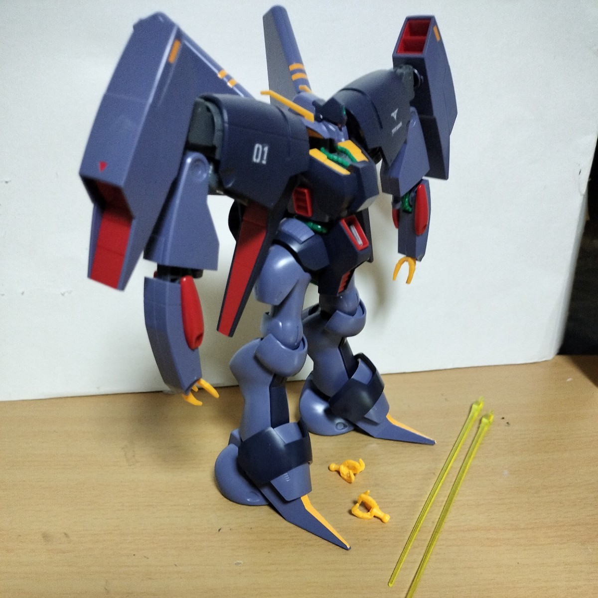 豪華で新しい ティターンズ バイアラン 1/144 HGUC 完成品 HG UC ガンダム 完成品