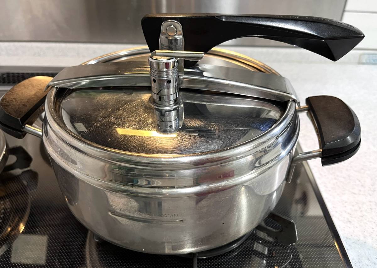 即決 送料無料 6L 圧力鍋 ラゴスティーナ 専用変え蓋 専用蒸し板 即決 送料無料 6L 圧力鍋 ラゴスティーナ 専用変え蓋 専用蒸し板