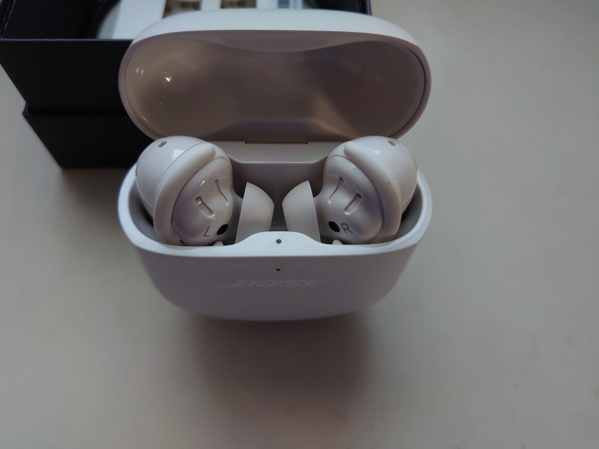 BOSE QuietComfort Earbuds II ホワイト ジャンク扱い Bose QuietComfort Earbuds II ホワイト ジャンク品 訳あり