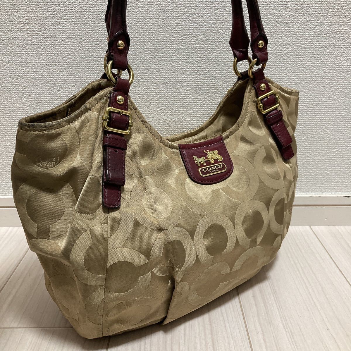 COACH コーチ レディース ワンショルダーバッグ トートバッグ ハンドバッグ 馬車金具 シグネチャー 総柄 レザー ナイロン ロゴ ブランド_画像2