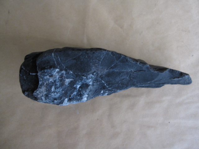ヤフオク 水石 兵庫県加古川採集 一部瑪瑙化した黒珪化木 ヤフオク 水石 兵庫県加古川採集 一部瑪瑙化した黒珪化木
