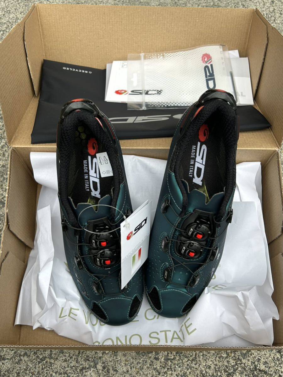 送料込 定価57000円 新品 箱入 自転車用ビンディングシューズ 送料込 定価57000円 新品 箱入 自転車用ビンディングシューズ
