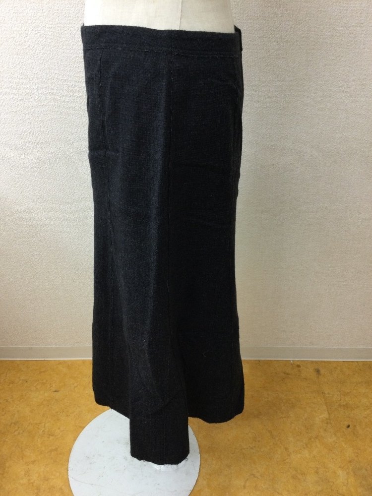 CECI OU CELA すみ黒のウールスカート 裏地はキュプラ 日本製 サイズ40_画像3