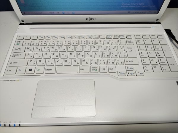 【一部ジャンク】富士通 LIFEBOOK AH53/M FMVA53MWZ i7仕様(CPU等欠品) BIOS起動可能 マザーボード 液晶パネル キーボード【動作確認済み】_画像3