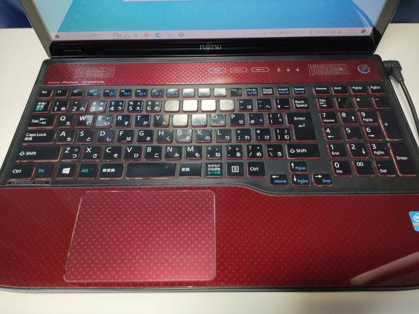 【一部ジャンク】富士通 LIFEBOOK AH77/K FMVA77KRG i7仕様(CPU等欠品) BIOS起動可能 マザーボード 液晶パネル キーボード【動作確認済み】_画像3