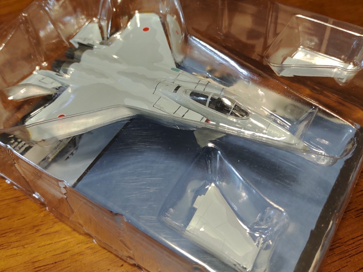 カフェレオ 航空自衛隊の戦闘機 1/144 F-15J イーグル 第6航空団 306飛行隊 204飛行隊 303飛行隊 航空自衛隊 戦闘機 JウイングJwingsの画像2