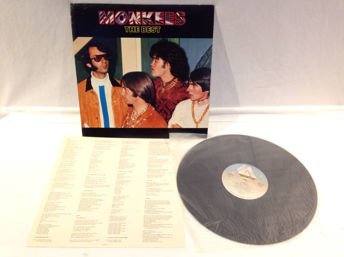 ◆54◆MONKEES 『THE BEST』 LPレコード モンキーズ デイドリーム・ビリーバー 収録 全14曲 アルバム 歌詞付き　洋楽_画像3