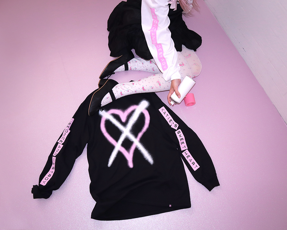 Katie SPRAY ON HEART long tee_画像4