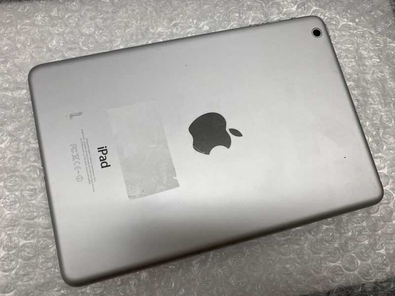 JC007 iPad mini 第1世代 Wi-Fiモデル A1432 ホワイト 16GB ジャンク ロックOFF_画像2