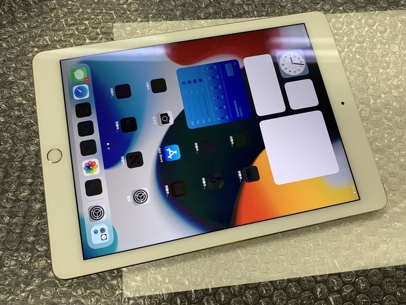再DE093 docomo iPad Air 第2世代 Wi-Fi+Cellular A1567ゴールド 128GB 判定○ ジャンク ロックOFF
