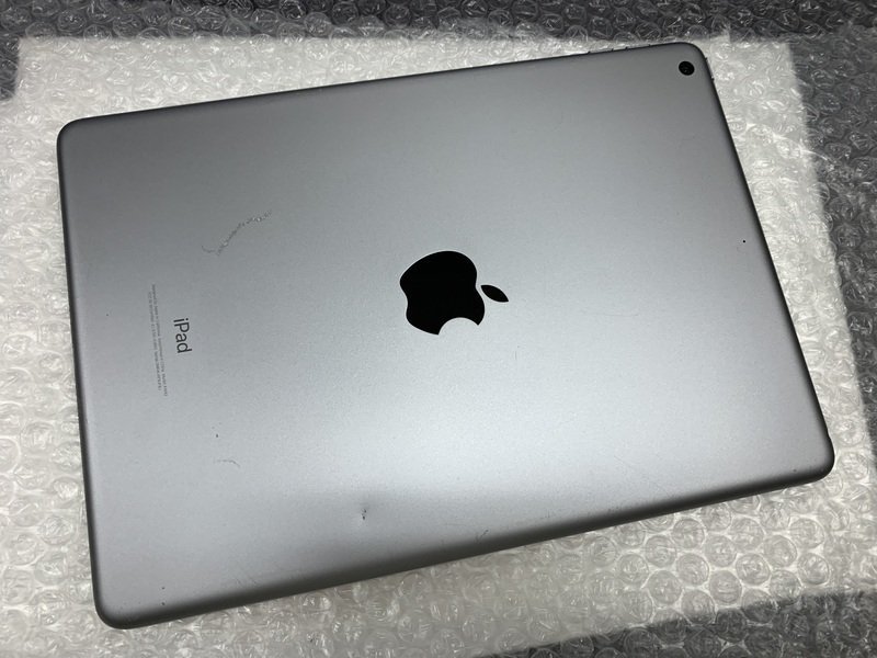 DY464 iPad 第6世代 Wi-Fiモデル A1893 スペースグレイ 32GB_画像2