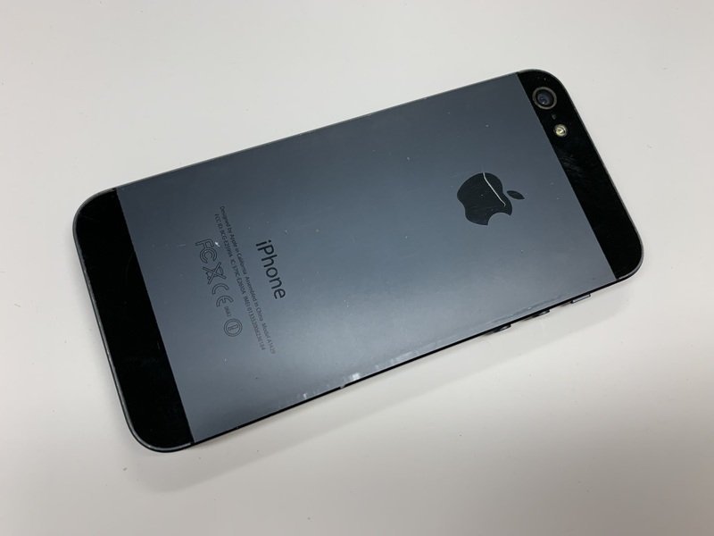 DU786 SoftBank iPhone5 ブラック 64GB 判定○ ジャンク ロックOFF_画像2