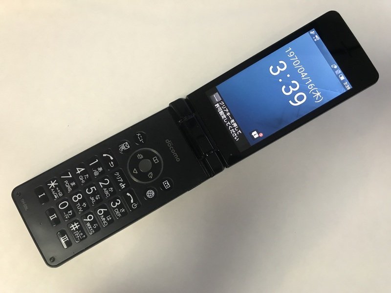 GJ189 docomo SH-03L ブラック ジャンクの画像1