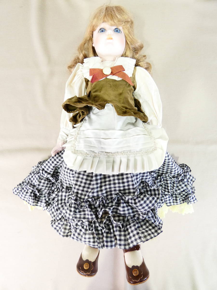 ◎ジャンク 女の子人形/西洋人形 ビスクドール TRADE C MARK Collectors Doll/コレクターズドール 関節可動 約56cm 帽子付き ＠120(12)_画像2