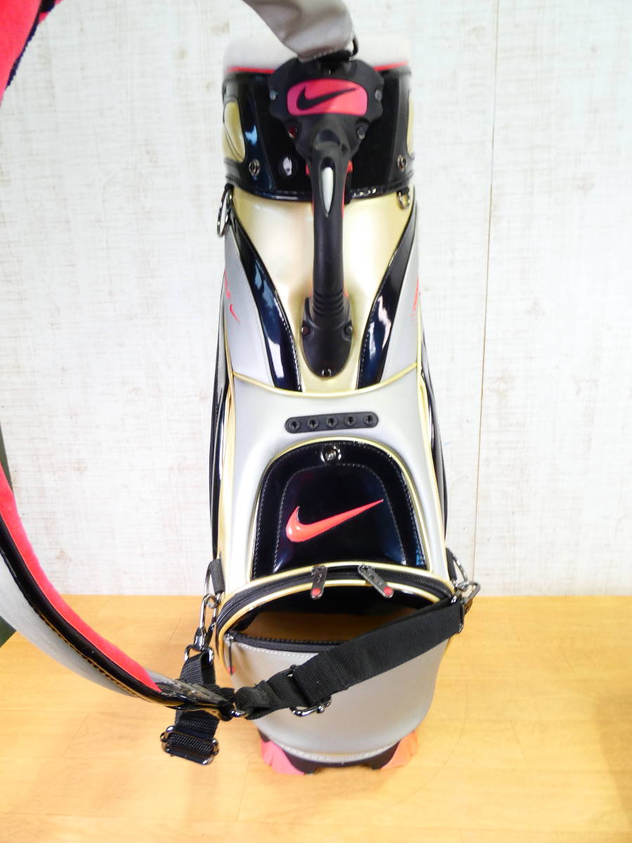 ■NIKE GOLF ナイキ キャディバッグ/ゴルフバッグ シルバー 約4.7kg 6分割 フード付き 現状品＠160(01)_画像5