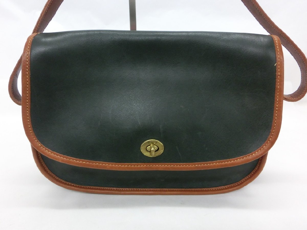 【N-5666】ヴィンテージ OLD COACH オールドコーチ レザー ショルダーバッグ モスグリーン系 012-7111 現状品【千円市場】_画像2