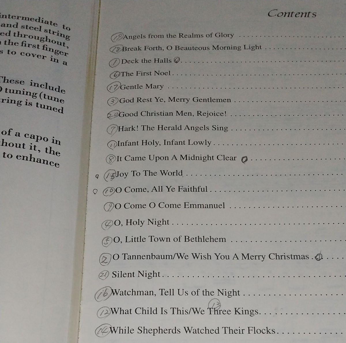 洋書CD確認済スコア解説書付アコースティック ギターのためのクリスマス音楽 ミュージック楽譜 フィンガー スタイル ソロ名曲クラシックBGM_※3ページ程に書き込みがあります。