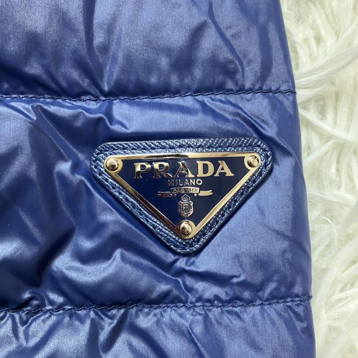 【奇跡のほぼ未使用】プラダ PRADA ダウンジャケット 三角プレート ブルー 青 フード 48 L相当_画像4