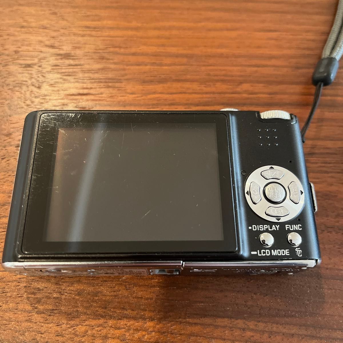 良品】【希少】LEICA C-LUX2 BLACK ライカ デジタルカメラ 良品】【希少】LEICA C-LUX2 BLACK ライカ デジタルカメラ