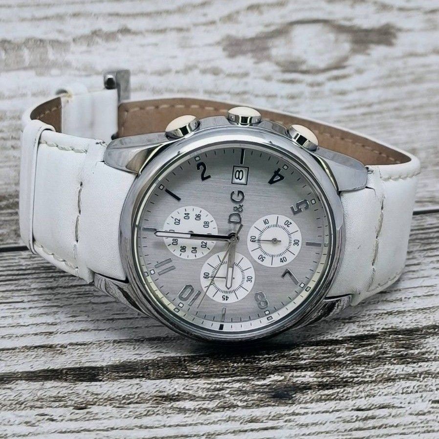 DOLCE&GABBANA　ホワイト　腕時計　ドルガバ　メンズ　D&G　レザー