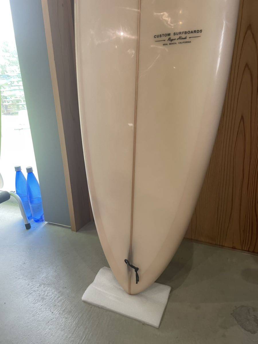 USED ROGER HINDSミッドレングス7.6 53.75Lケース、フィン付き USED ROGER HINDSミッドレングス7.6 53.75Lケース、フィン付き