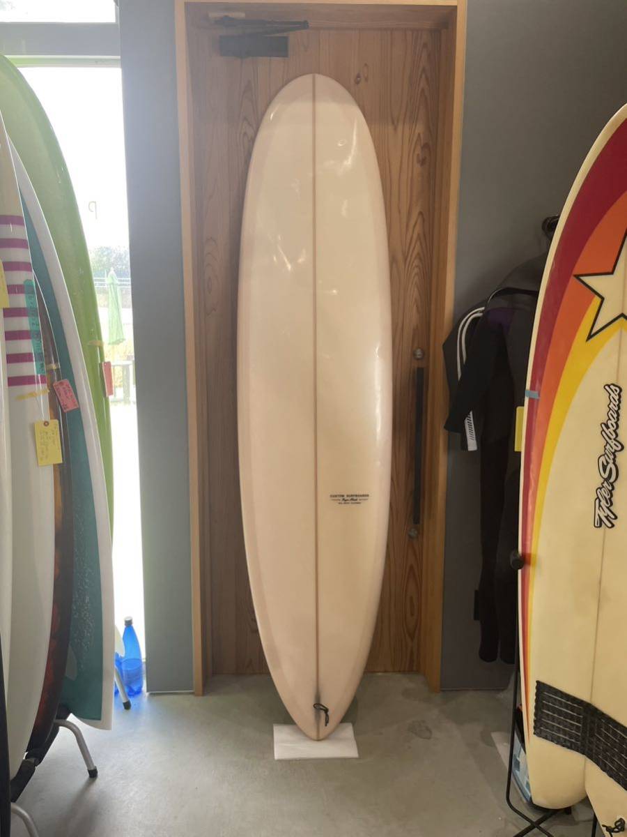 USED ROGER HINDSミッドレングス7.6 53.75Lケース、フィン付き USED ROGER HINDSミッドレングス7.6 53.75Lケース、フィン付き