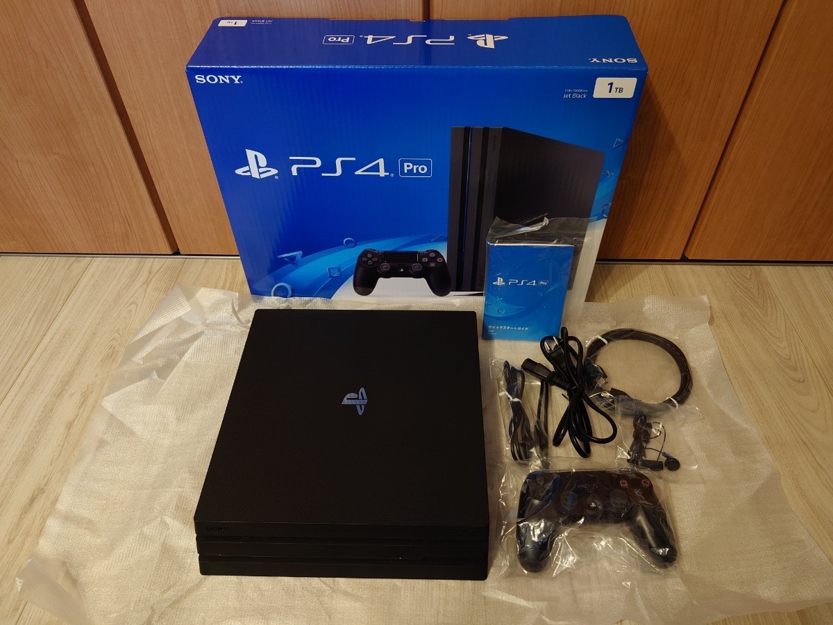 送料込 良品 PS4 Pro 本体 ブラック CUH7000B 1TB 付属品完備 初期化・動作確認済 SONY PlayStation プレイステーション_画像1