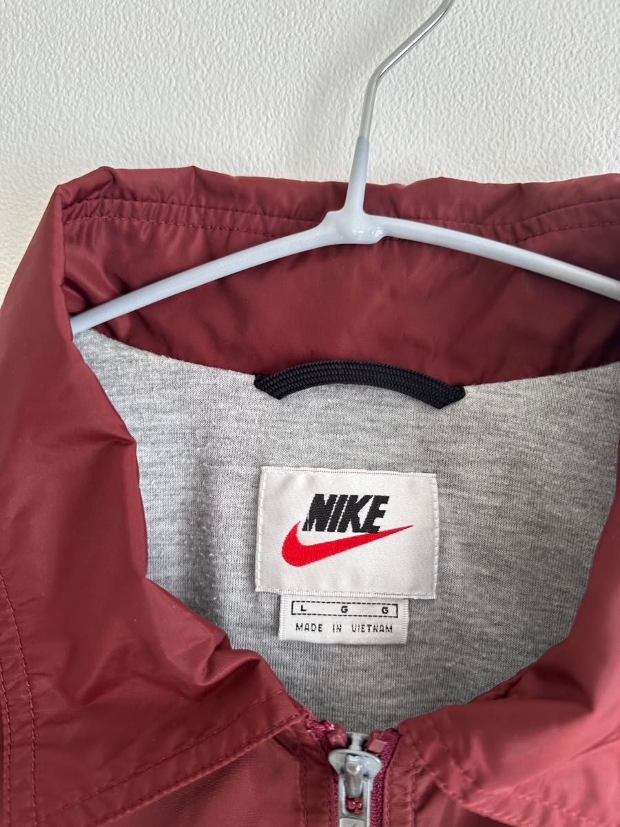NIKE 90s ナイロンジャケット バックロゴ ロゴ刺繍 銀タグ NIKE 90s ナイロンジャケット バックロゴ ロゴ刺繍 銀タグ