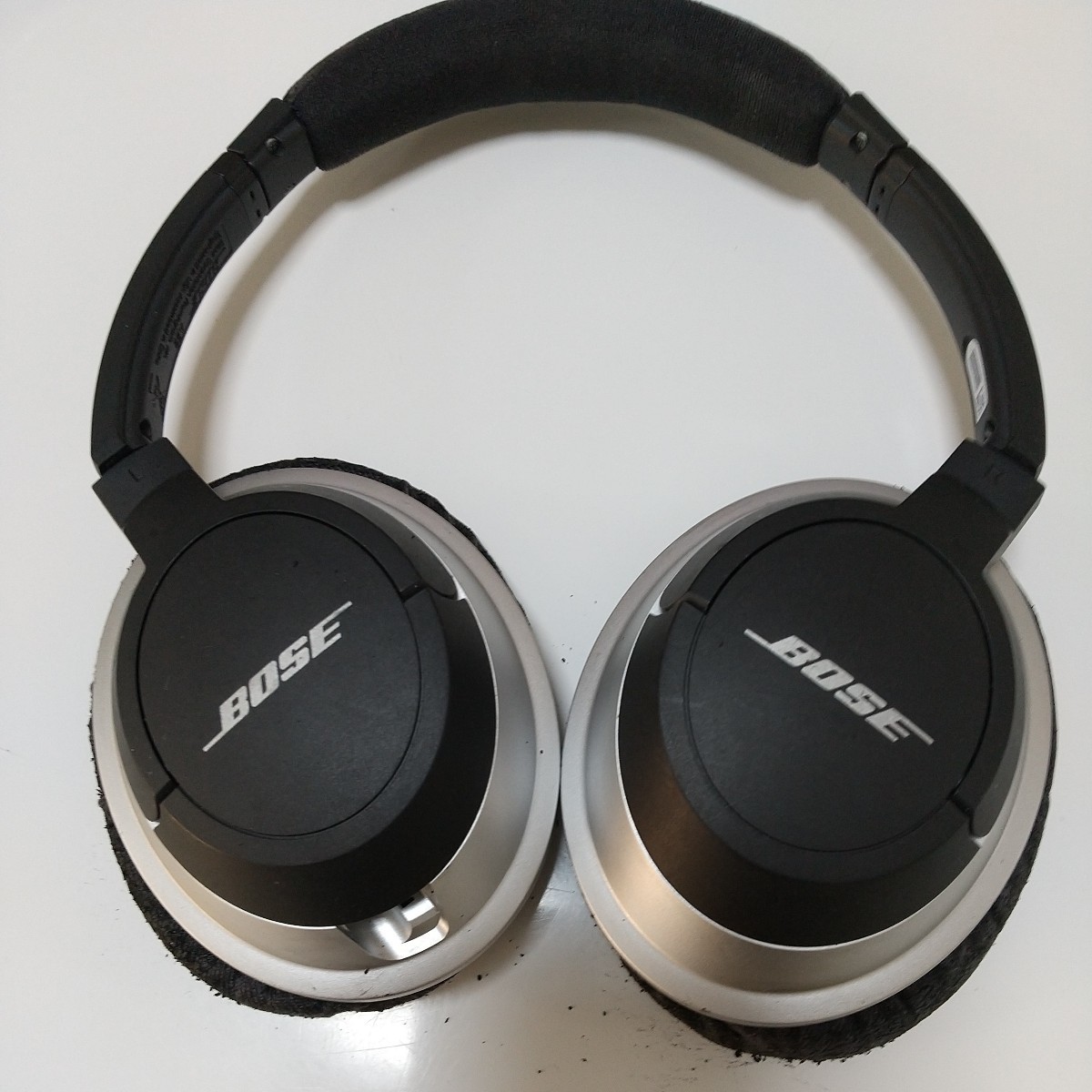 BOSE ボーズ 有線 ヘッドホン AE2 ケース付 ブラック 黒 BOSE ボーズ 有線 ヘッドホン AE2 ケース付 ブラック 黒(Yahoo
