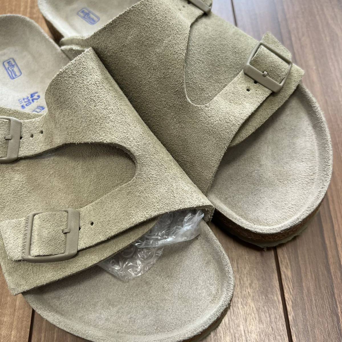 【極美品】BIRKENSTOCK ビルケンシュトック ZURICH チューリッヒ 42 ベージュ カーキ サンダル_画像6