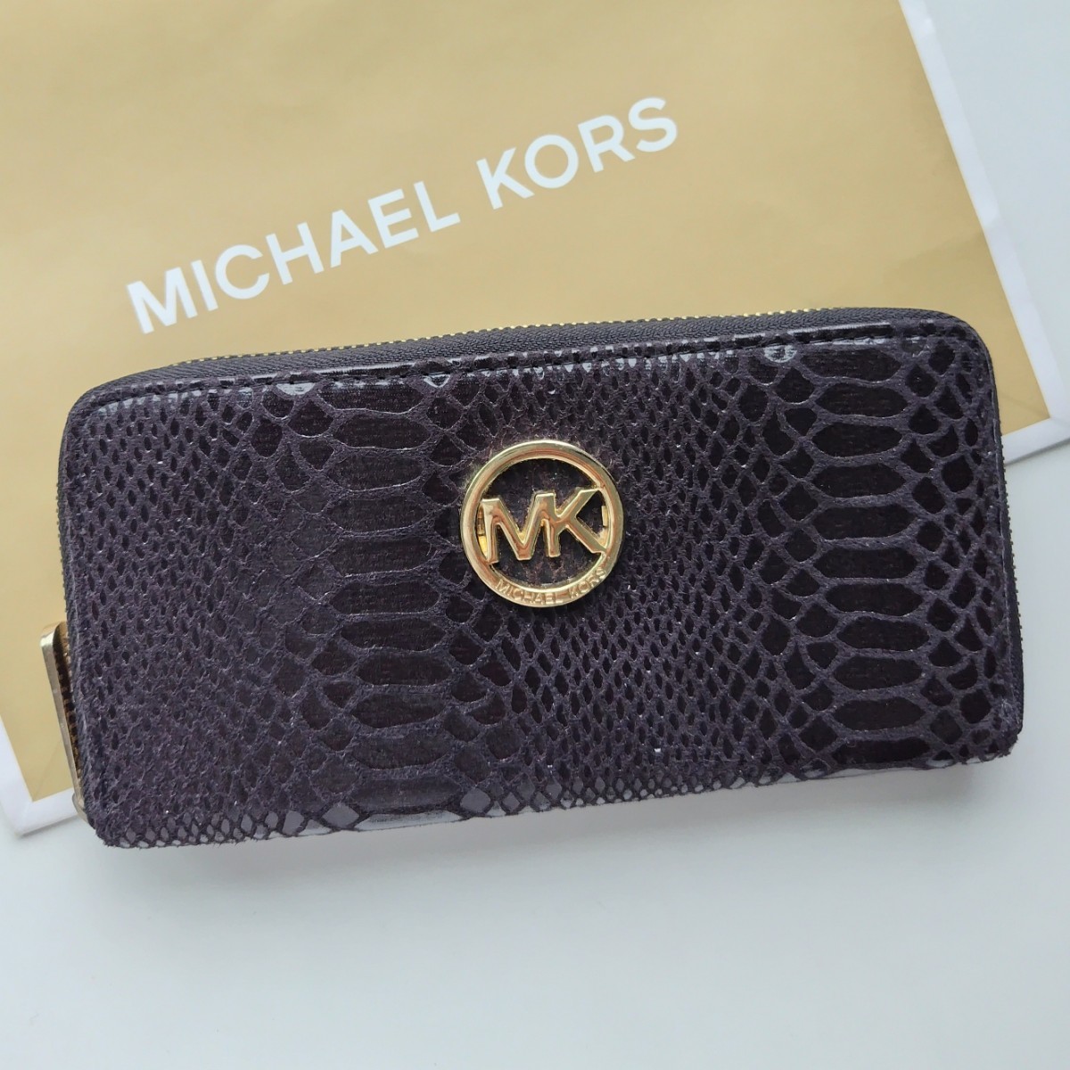 【新品】MICHAEL KORS　マイケルコース　ブラック　長財布